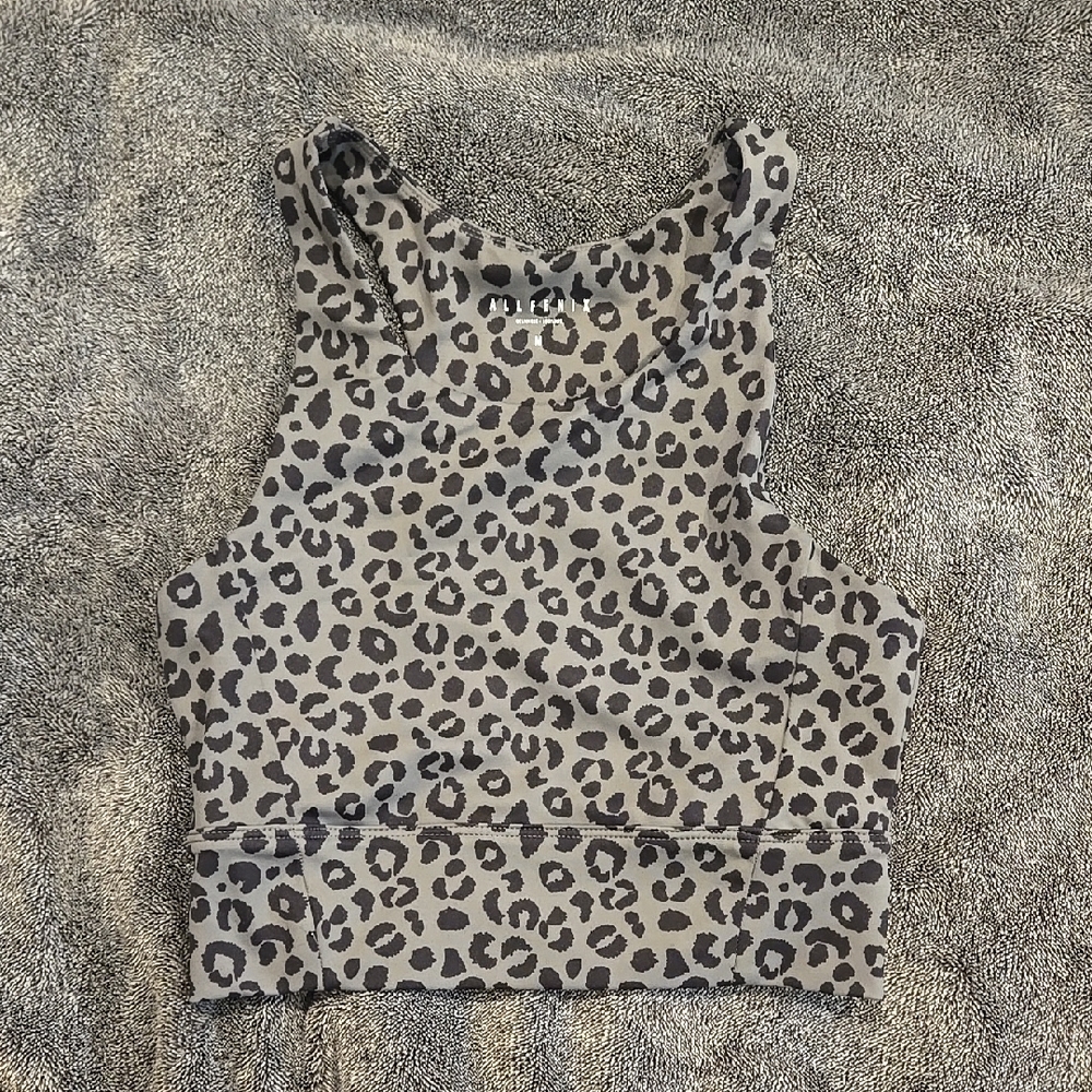 ALLFENIX Leopard Print Crop Top M